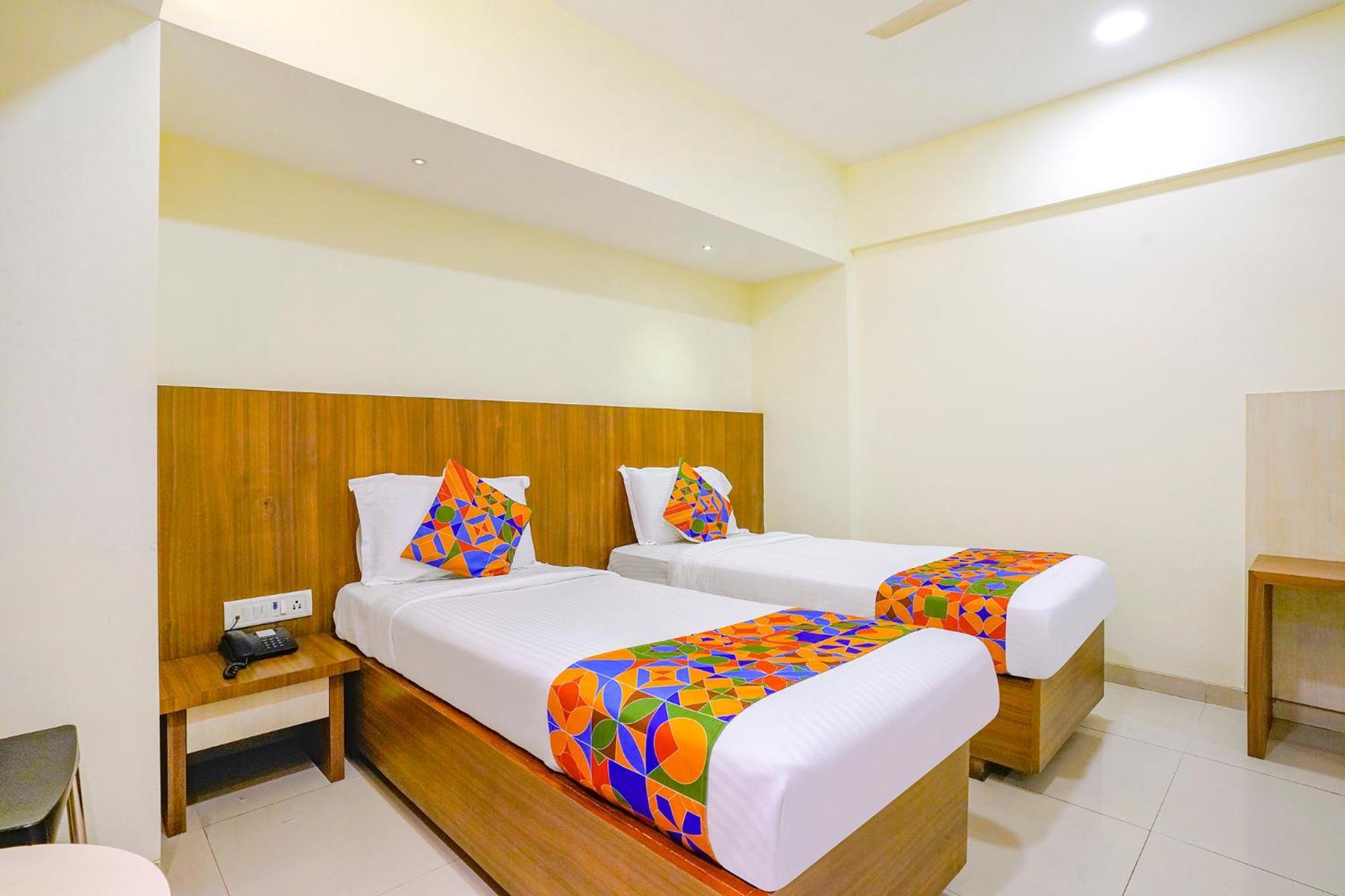Fabexpress Kuber - Nr Apmc Vashi, Navi Mumbai Hotel ภายนอก รูปภาพ